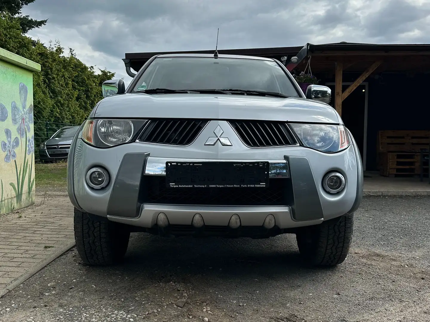 Mitsubishi L200 4x4 / 4WD/TÜV-HU-02-27/Klima/AHK./SHK./2-Hand: Gri - 2