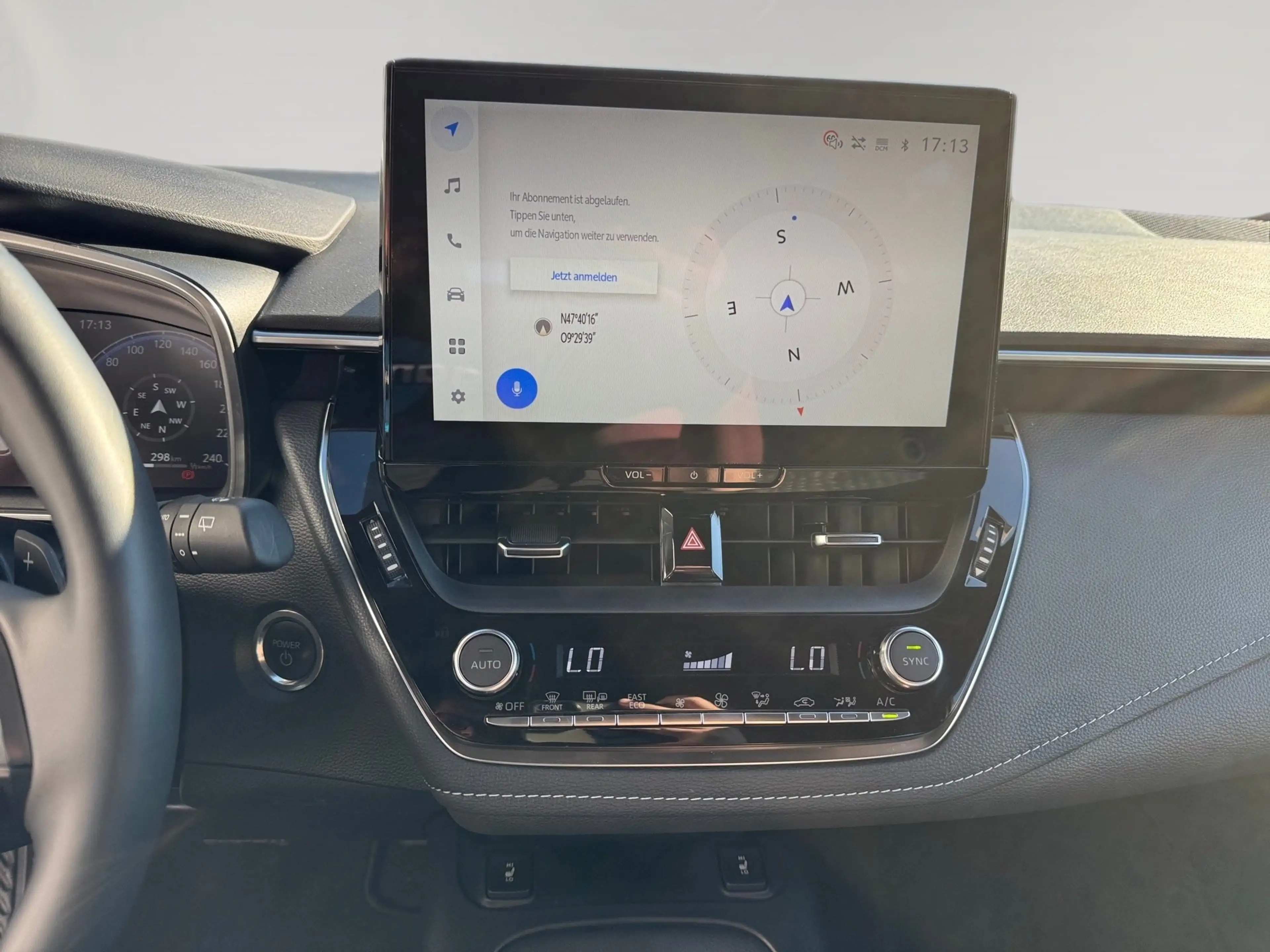 Toyota Corolla 2.0 l Hybrid TS.  Business Edition AUT — photo 9