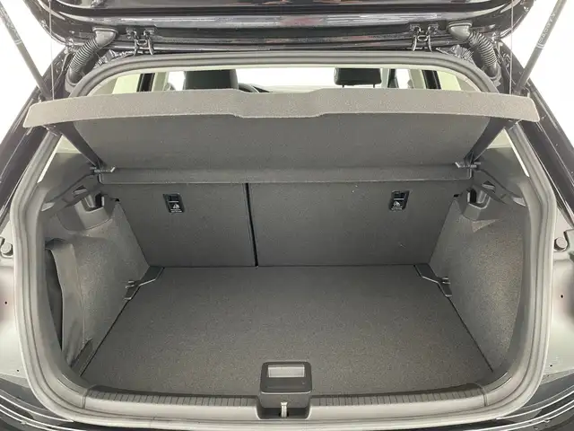 Volkswagen Polo view 7