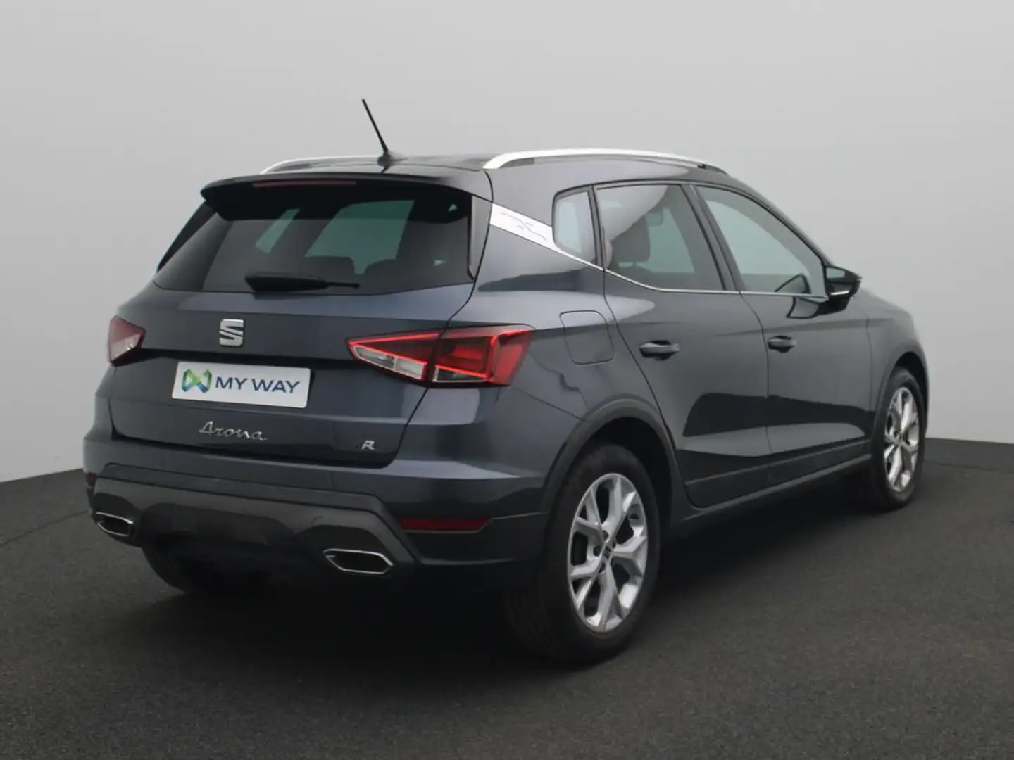 SEAT Arona FR 1.0 TSI 95 PK 5v / ACC / PDC Rear / Apple Carplay Grijs - 2