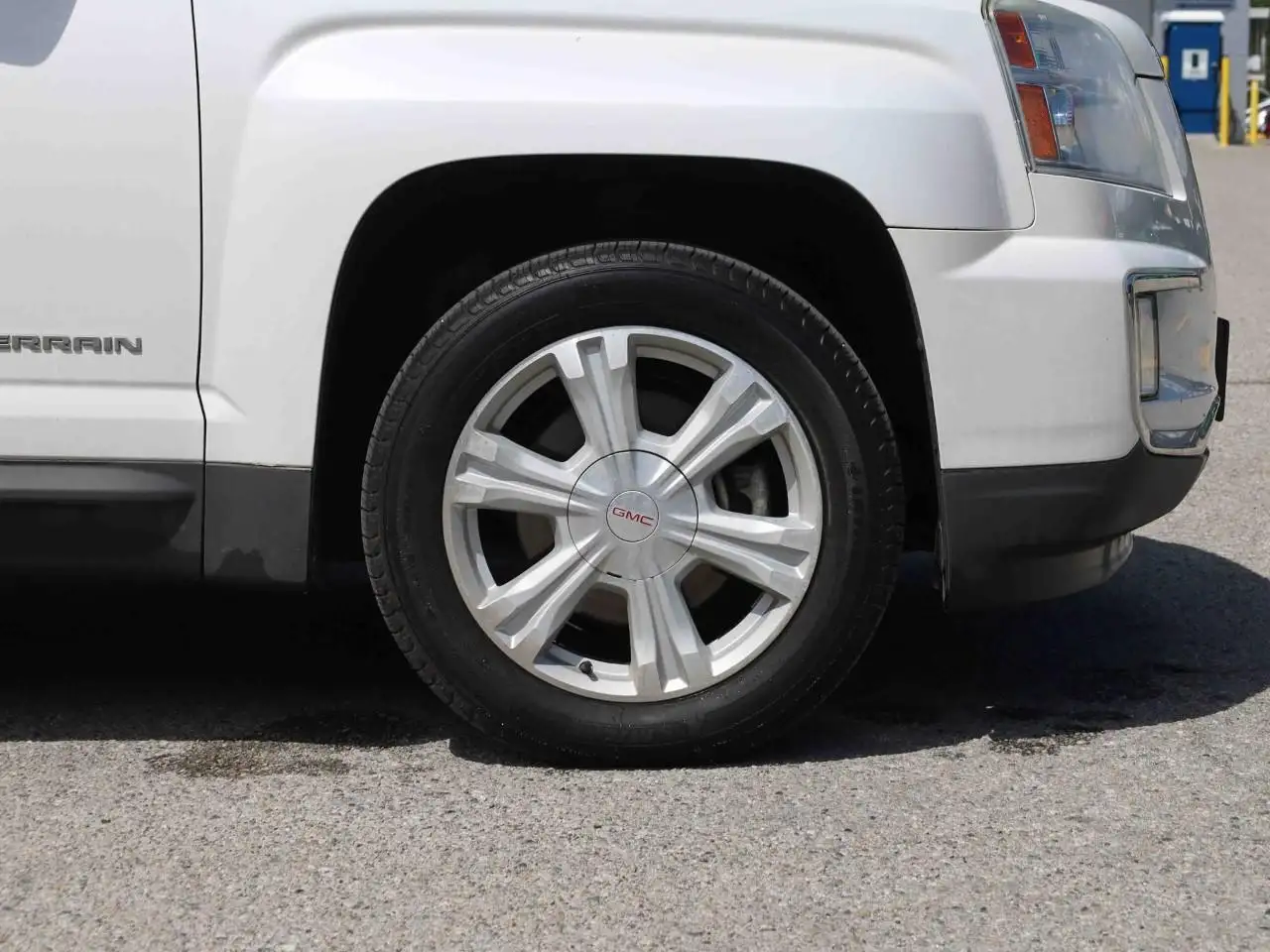 GMC Terrain photo GMC Terrain