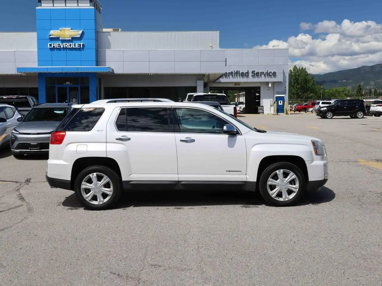 GMC Terrain photo GMC Terrain