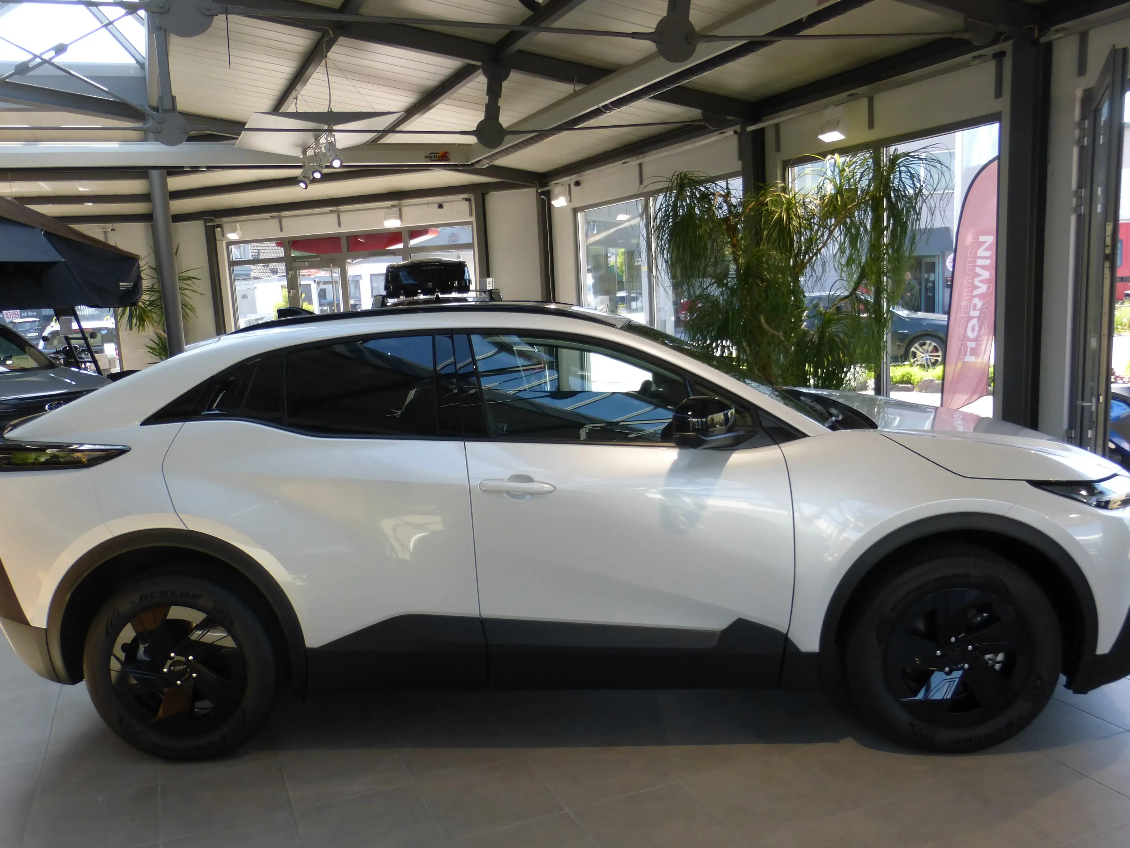 Subaru Uncharted Uncharted 77 FWD Active — photo 3