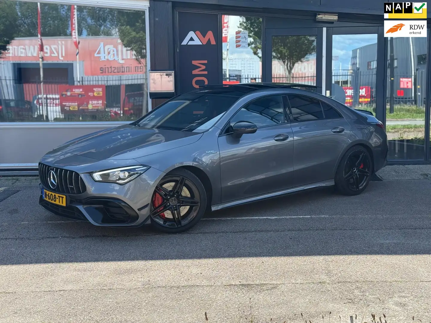 Mercedes-Benz CLA 45 AMG S 4MATIC+ Premium Plus | Pano | Cruise | Grijs - 1