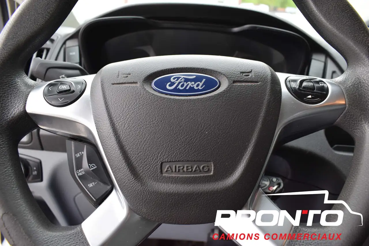 Ford Transit fotografie Ford Transit