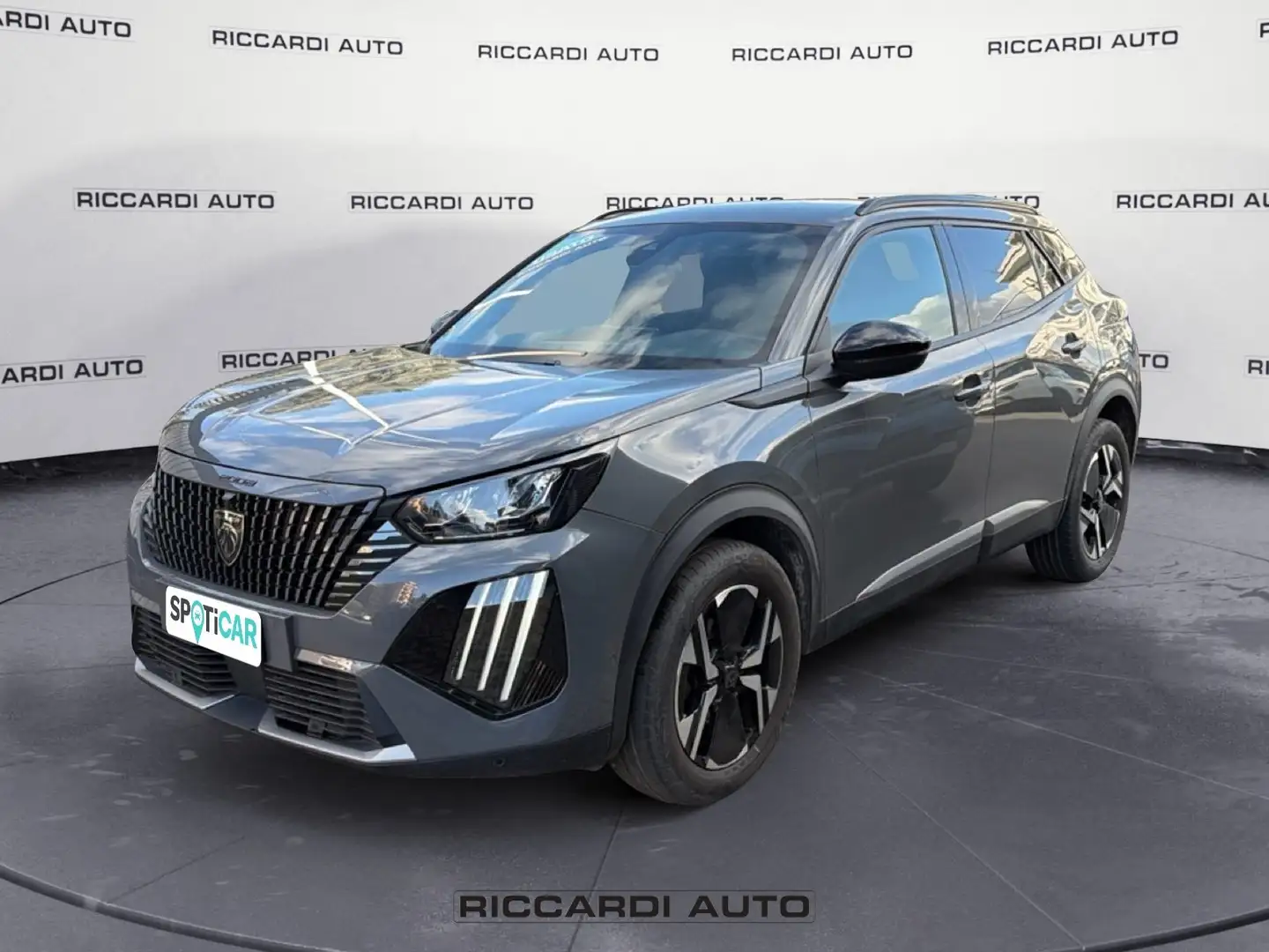 Peugeot 2008 2ª serie PureTech 100 S&S Allure Gris - 1