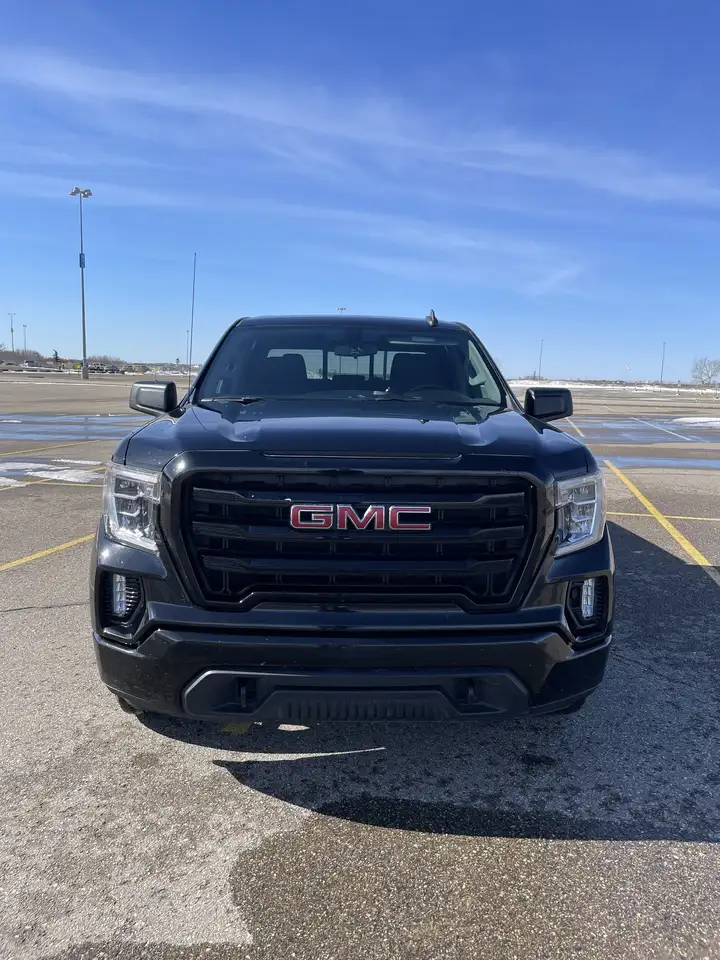 GMC Sierra 1500 снимка GMC Sierra 1500