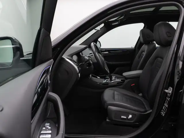 BMW X3 view 19