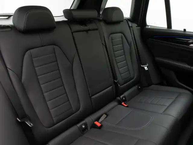 BMW X3 view 29