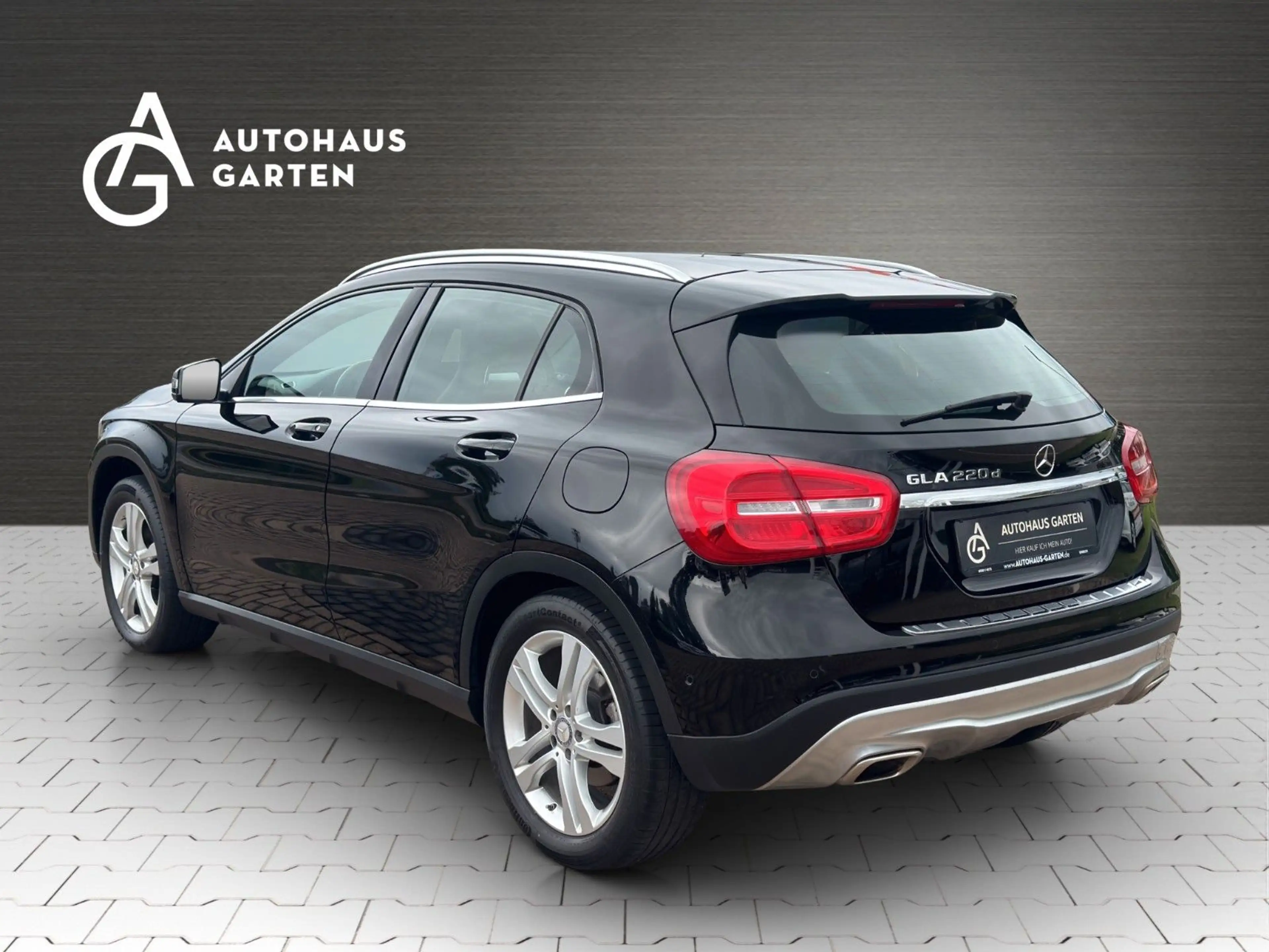 Mercedes-Benz GLA 220 d Automatik Xenon Kamera SHZ Navi PDC — photo 3