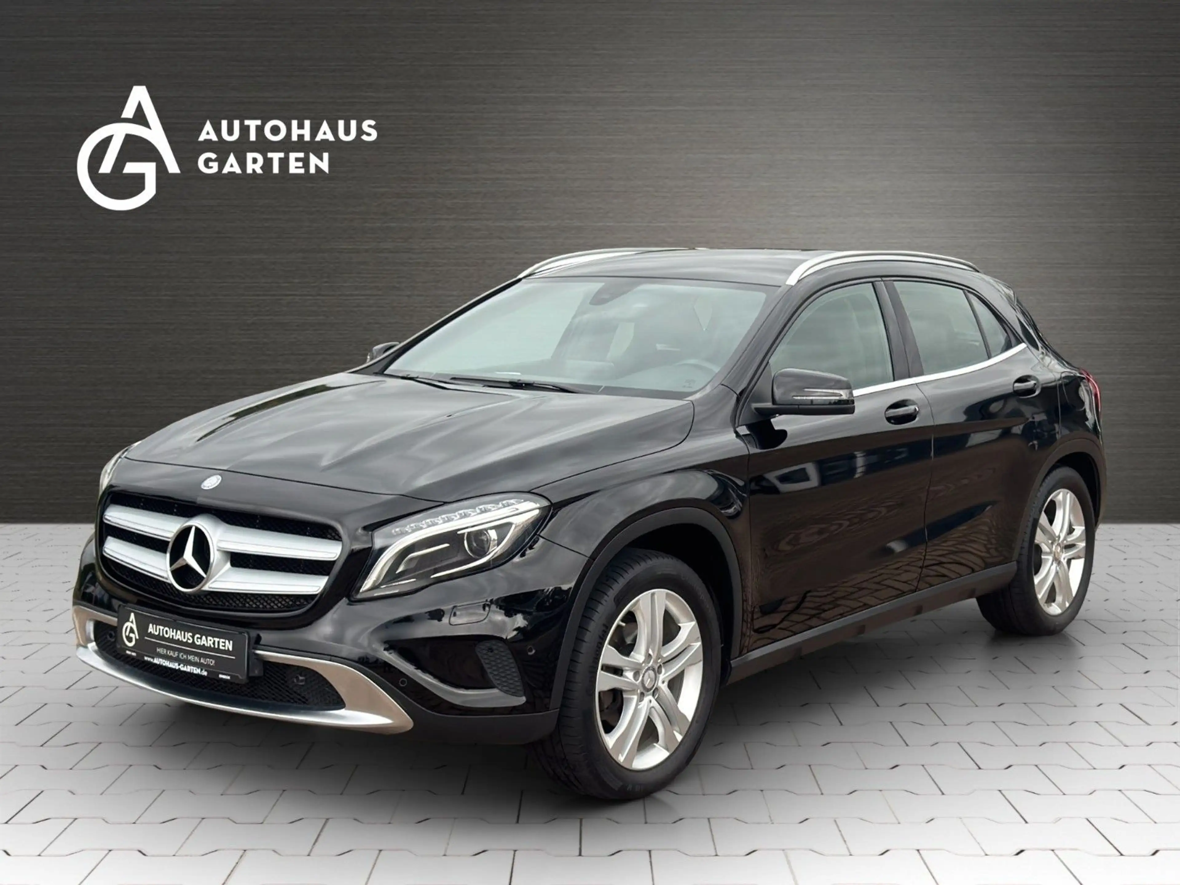 Mercedes-Benz GLA 220 d  Automatik Xenon Kamera SHZ Navi PDC