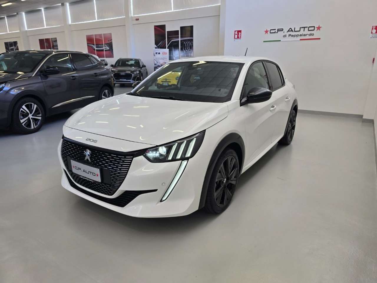 Peugeot 208 PureTech 100 5 porte GT line