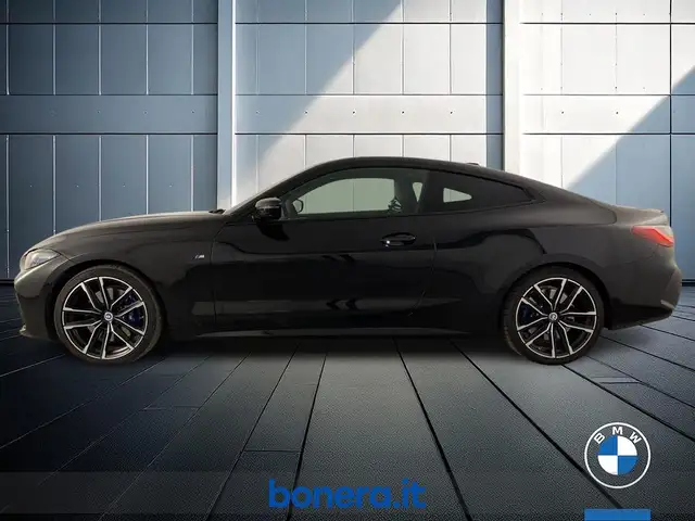 BMW 4 Series view 9