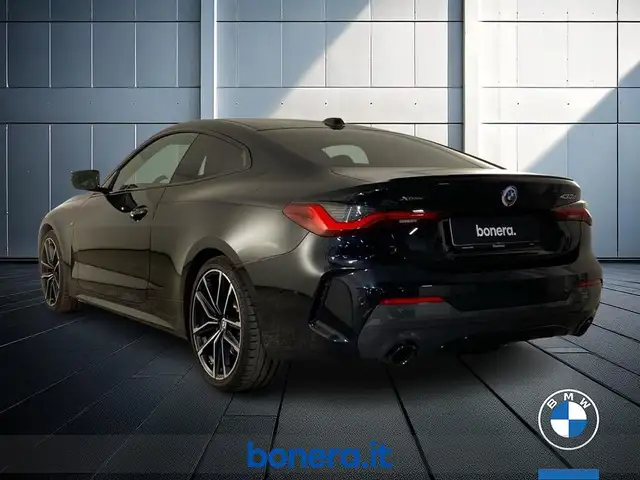 BMW 4 Series view 8