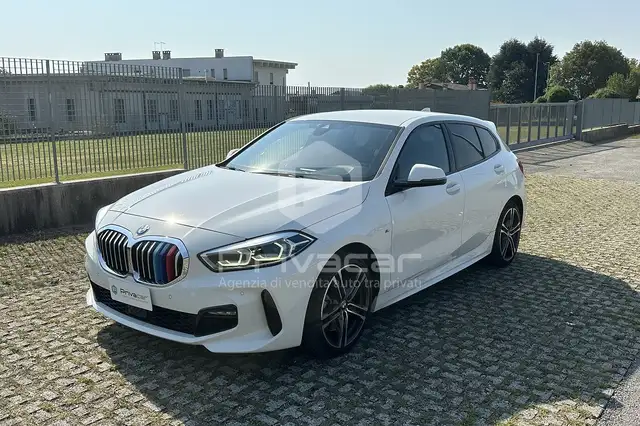 BMW 120 120d xDrive 5p. Msport