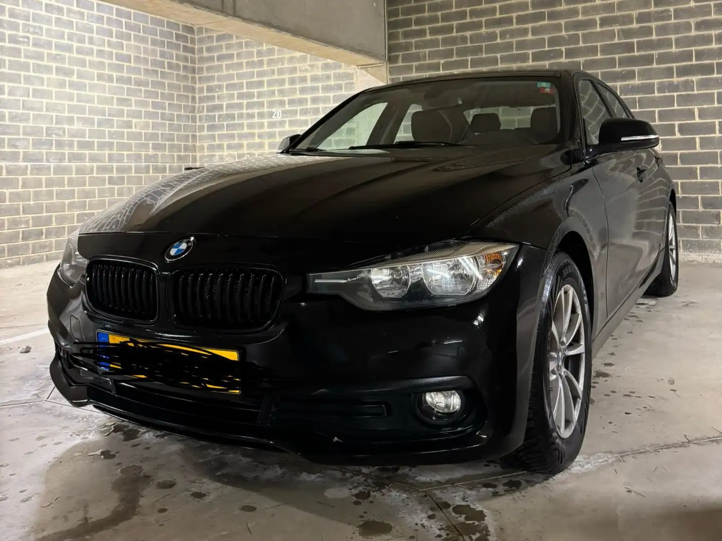 BMW 316 316i Černá - 1