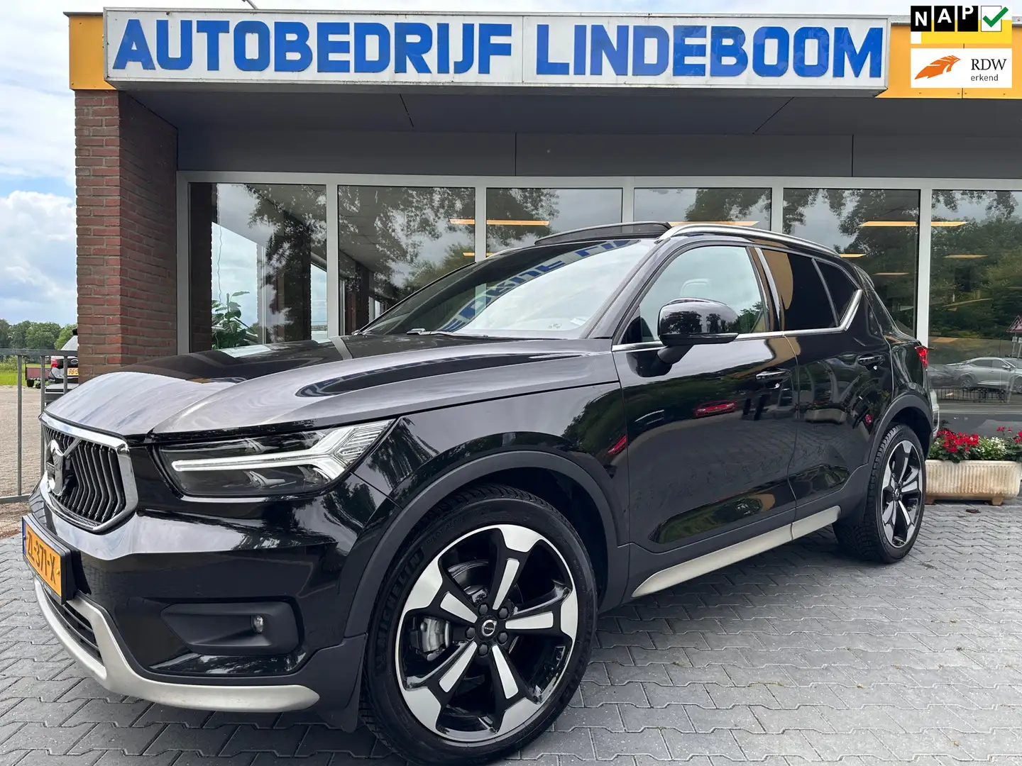 Volvo XC40 1.5 Inscription Panoramadak Leder camera Zwart - 1
