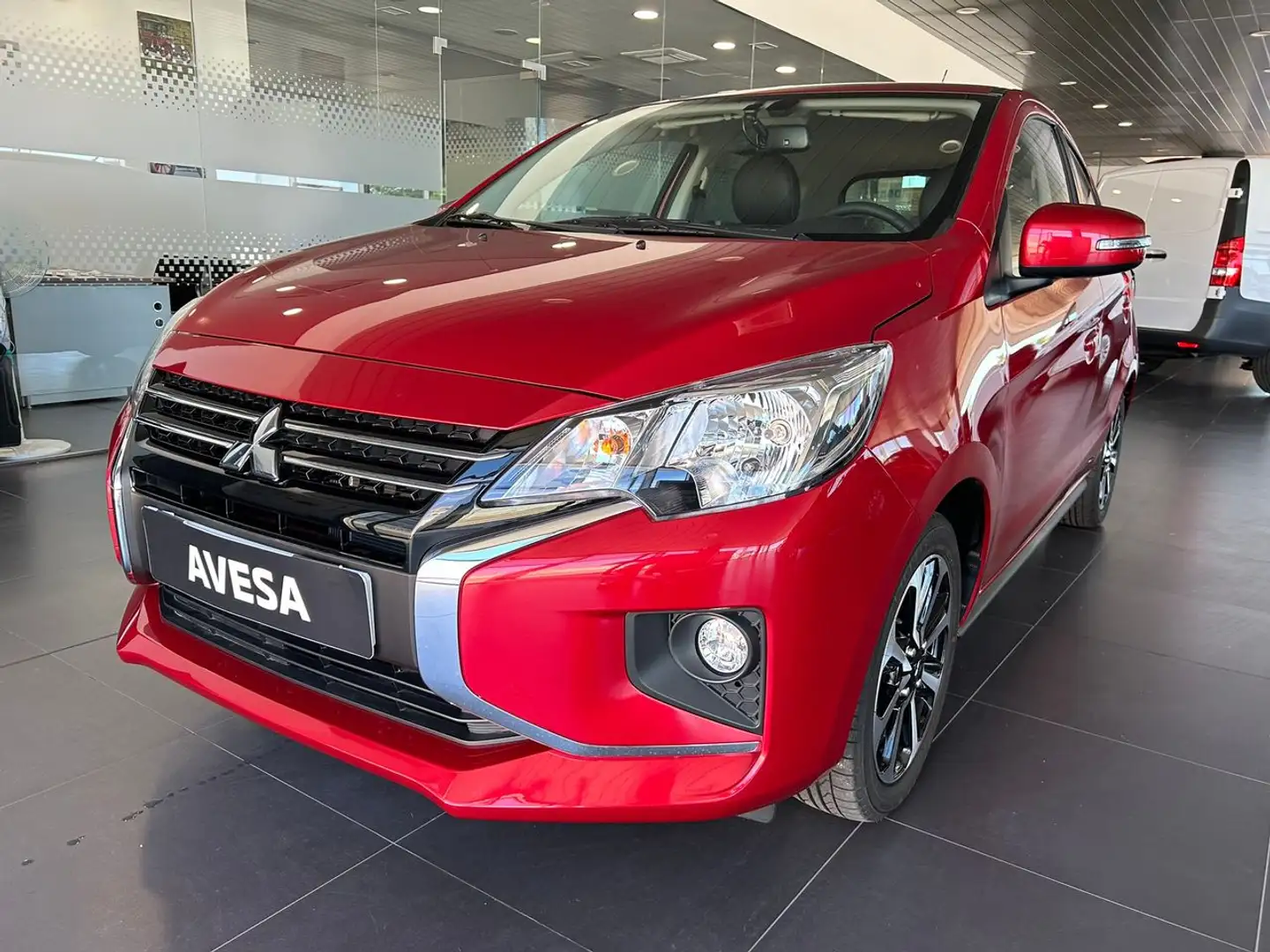 Mitsubishi Space Star 120 MPI Kaiteki Roşu - 1