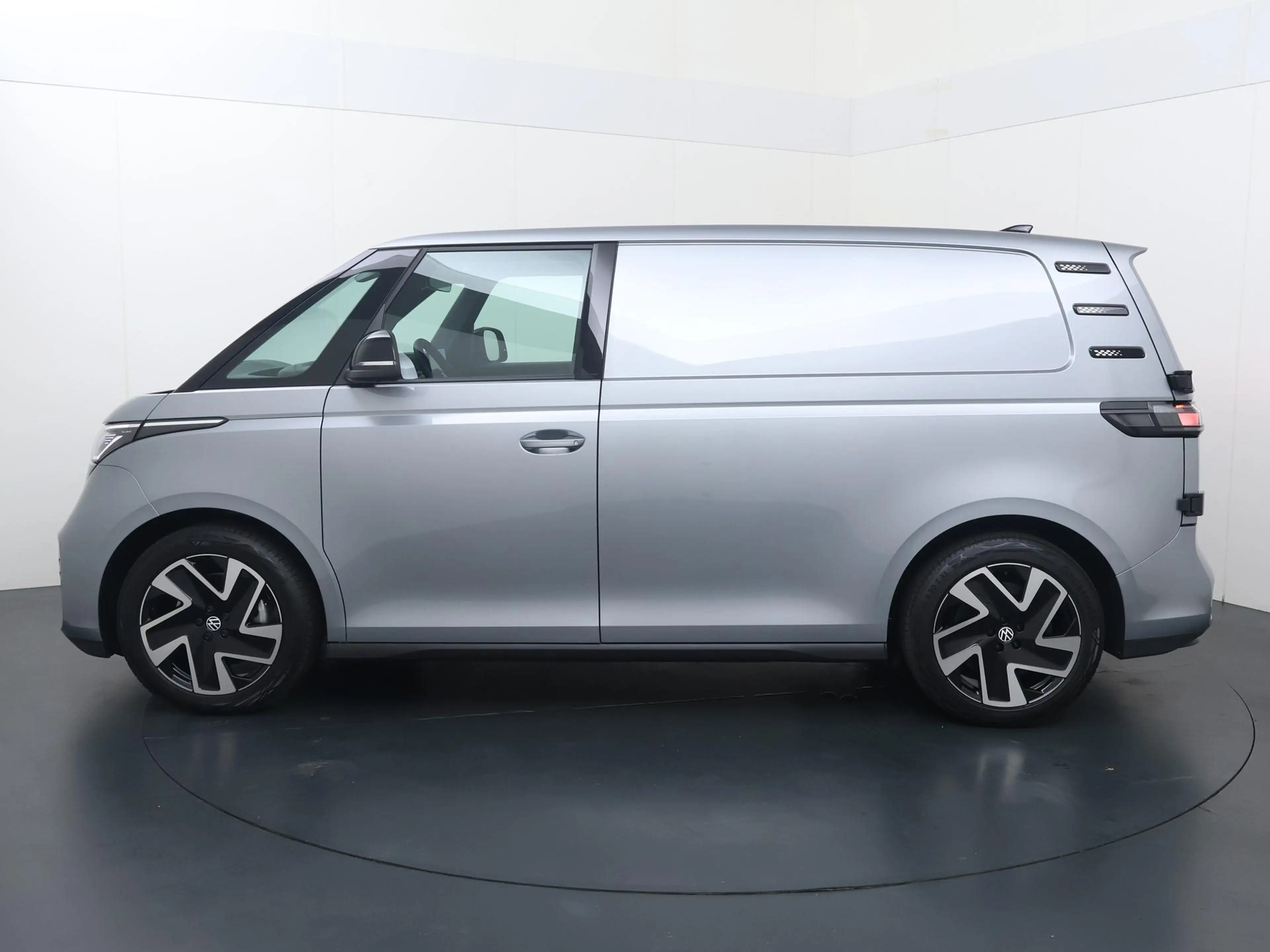 Volkswagen ID. Buzz Cargo Bedrijfswagens Bulli Limited Edition Elektromotor — photo 2