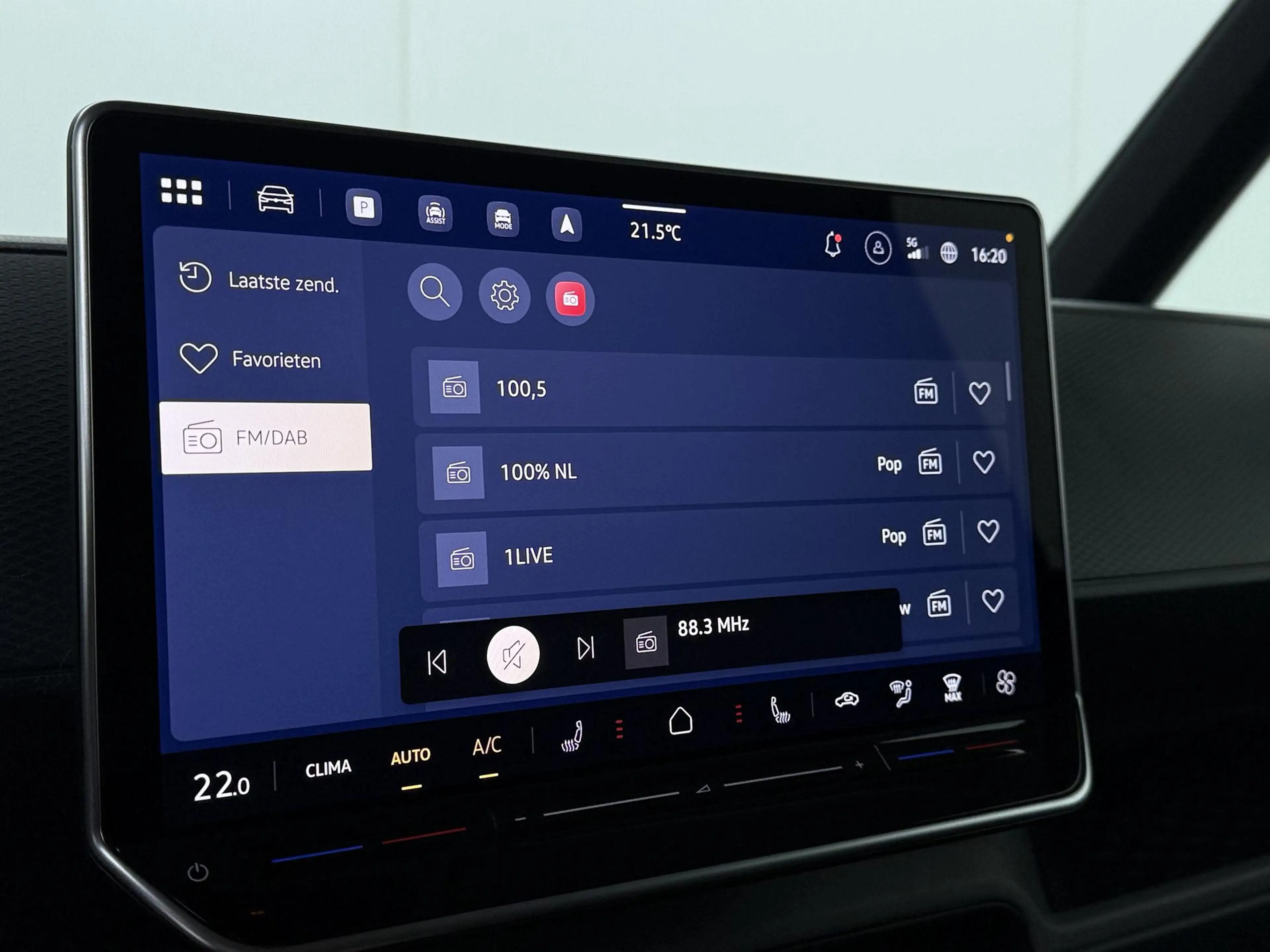 Volkswagen ID. Buzz Cargo Bedrijfswagens Bulli Limited Edition Elektromotor — photo 14