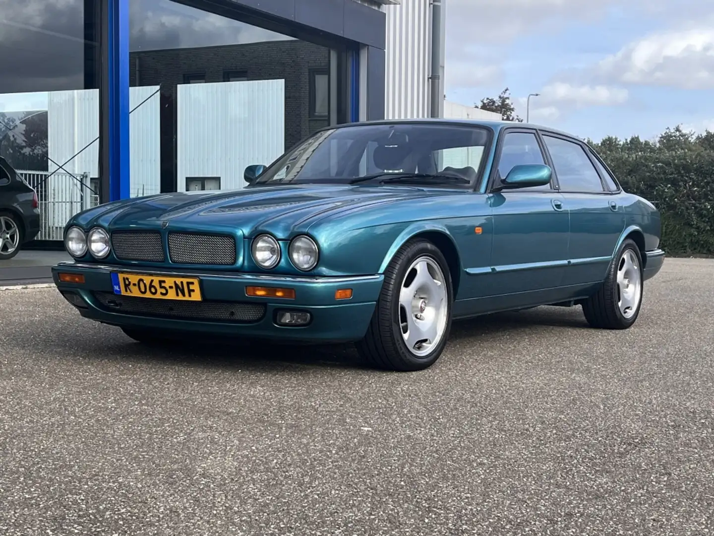 Jaguar XJR 4.0 S/C Vert - 2