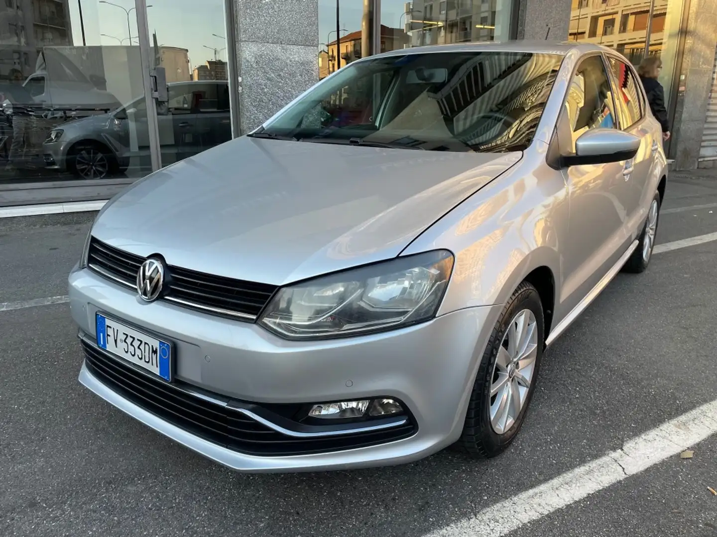 Volkswagen Polo 5p 1.4 tdi bm Original 90cv Gris - 2