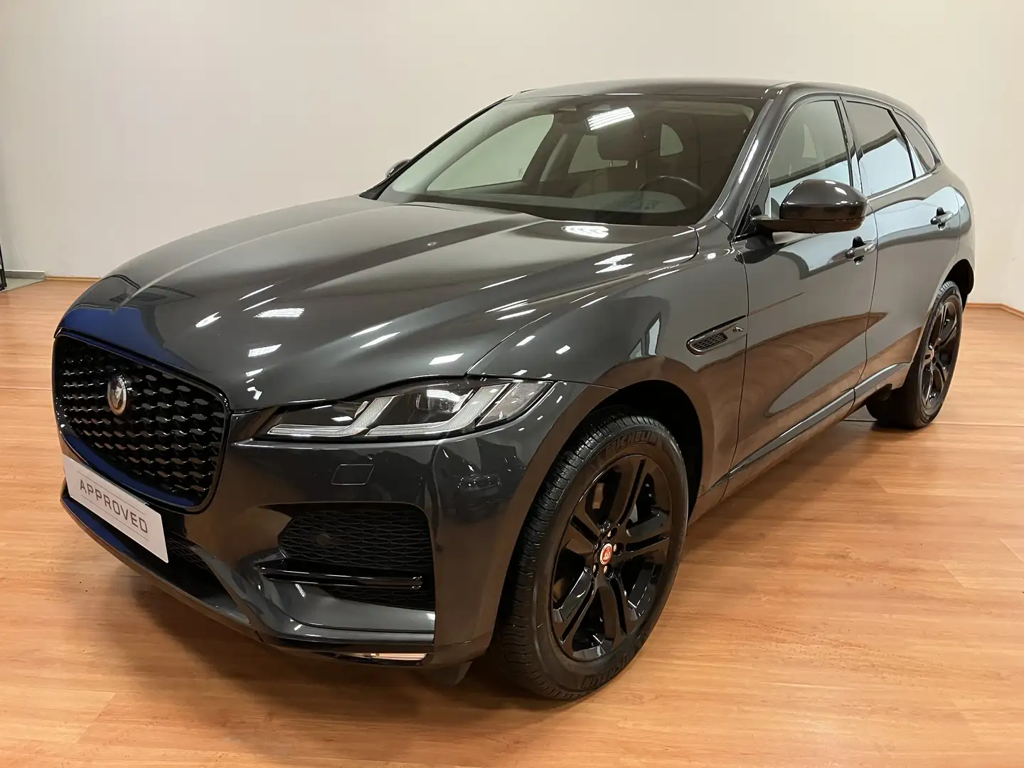 Jaguar F-Pace 2.0d i4 mhev SE awd 163cv auto Gris - 1