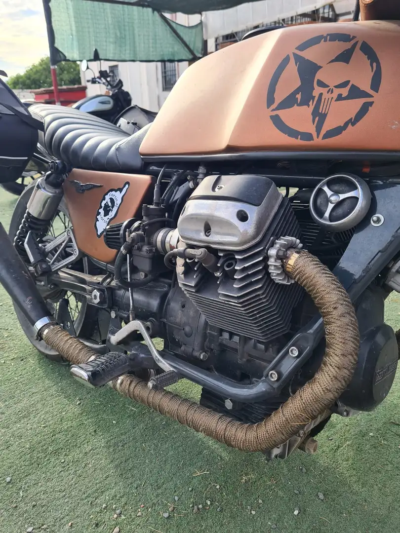 Moto Guzzi V 7 Bronzo - 1