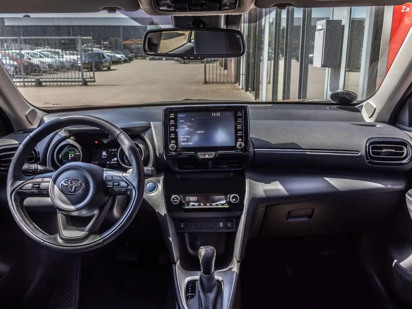 Toyota Yaris Cross 1.5 VVT-I Hybrid Active | Technology pack Rojo - 2