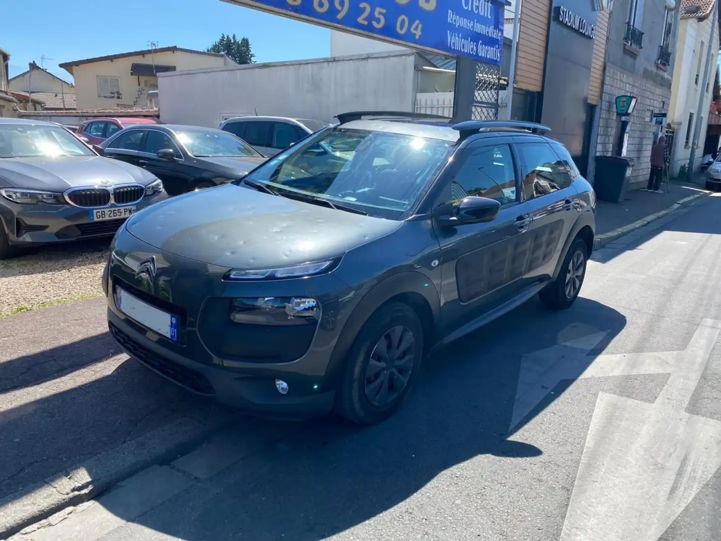 Citroen C4 Cactus CITROEN C4 CACTUS BLUEHDI 100cv Feel business Gris - 1