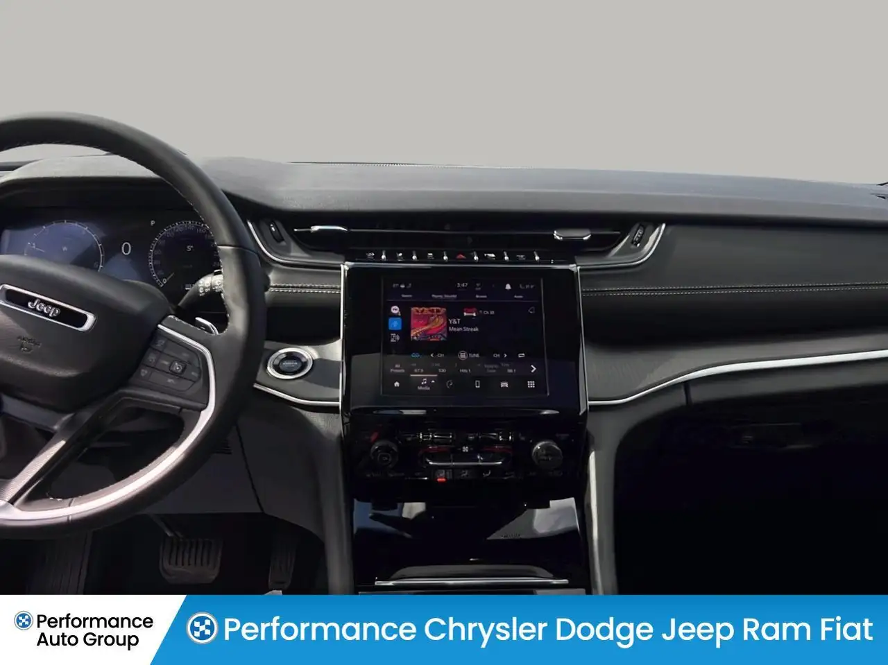 Jeep Grand Cherokee снимка Jeep Grand Cherokee