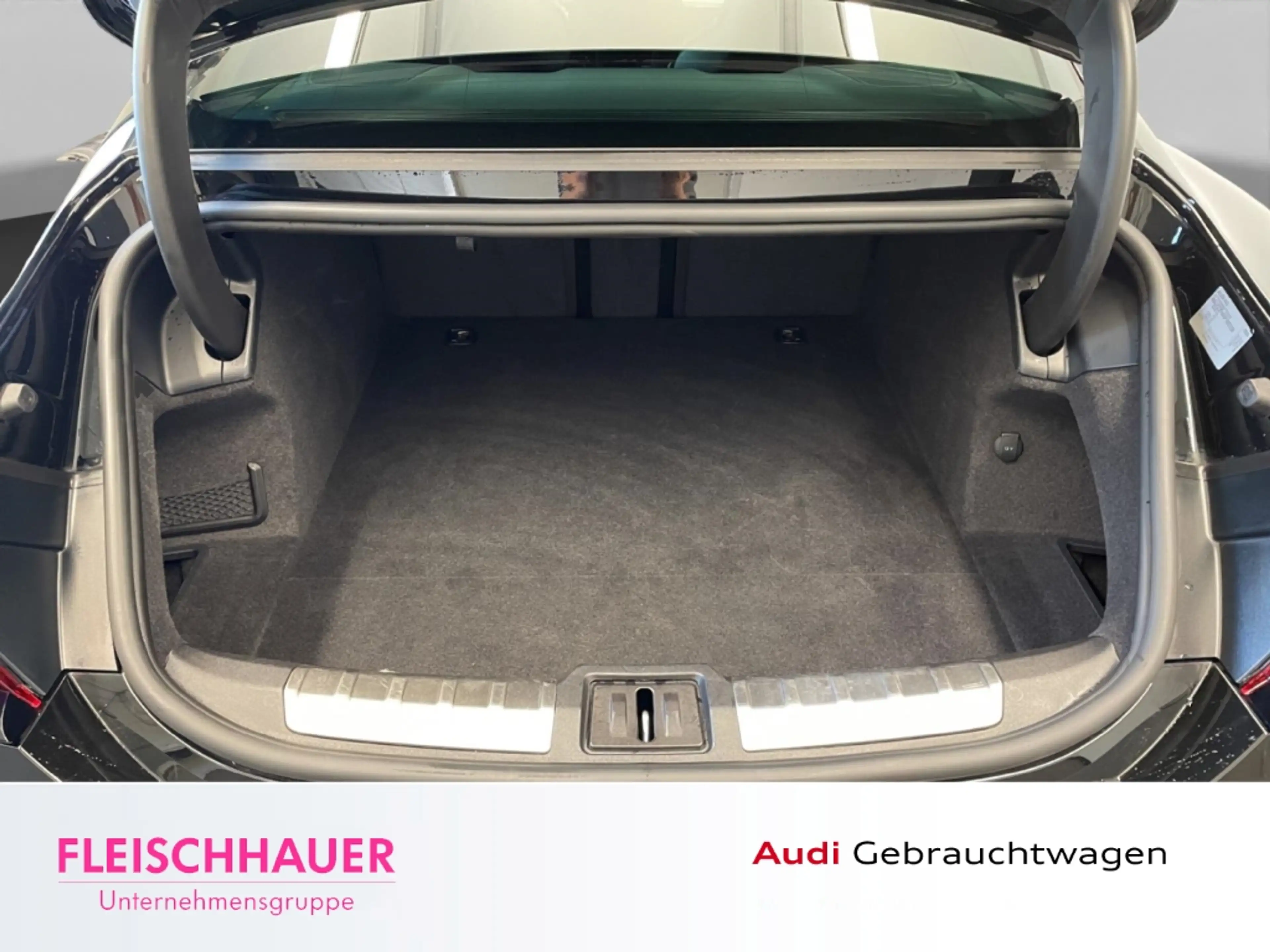 Audi e-tron GT quattro 350 ACC Navi Leder Pano B & O DAB 360 Kame — photo 7