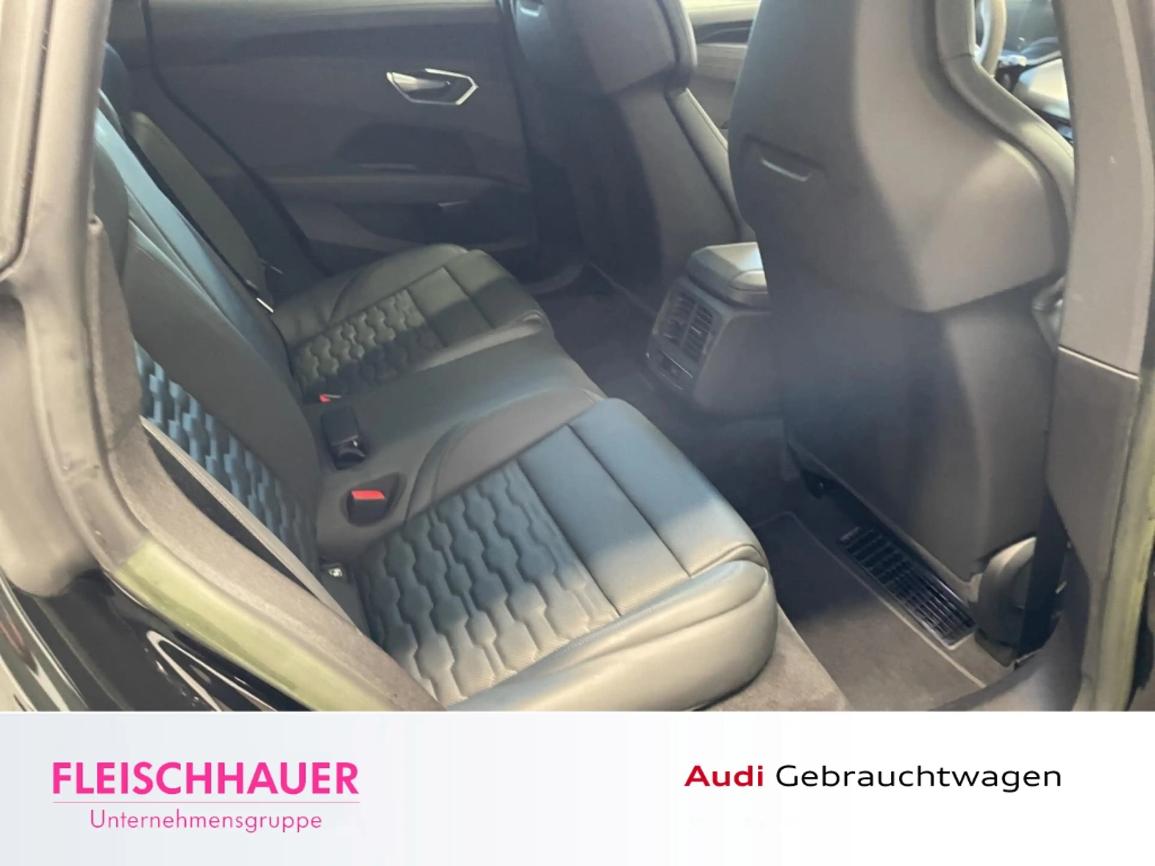 Audi e-tron GT quattro 350 ACC Navi Leder Pano B & O DAB 360 Kame — photo 10