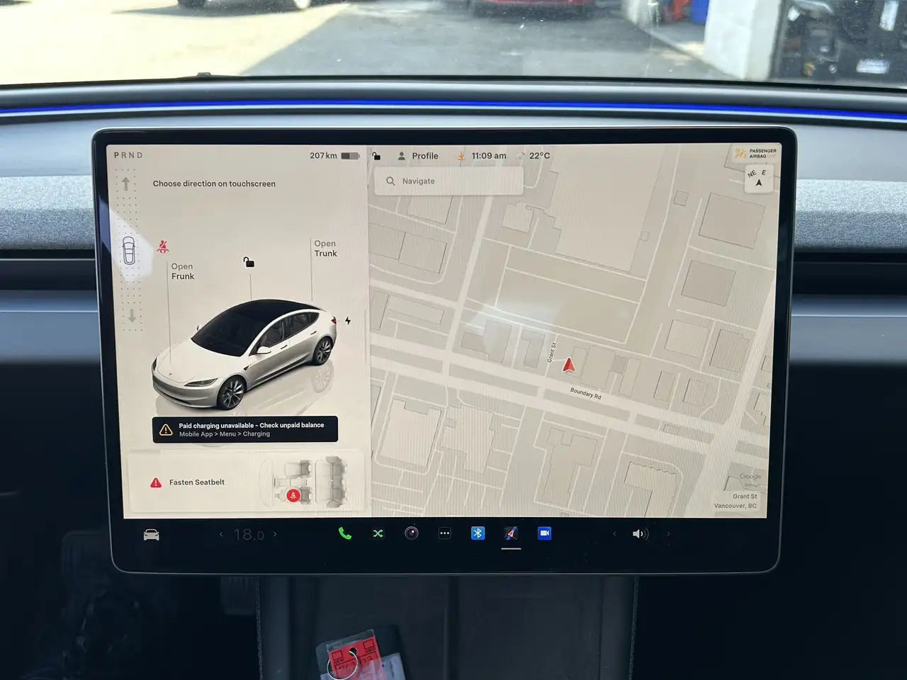 Tesla Model 3 снимка Tesla Model 3