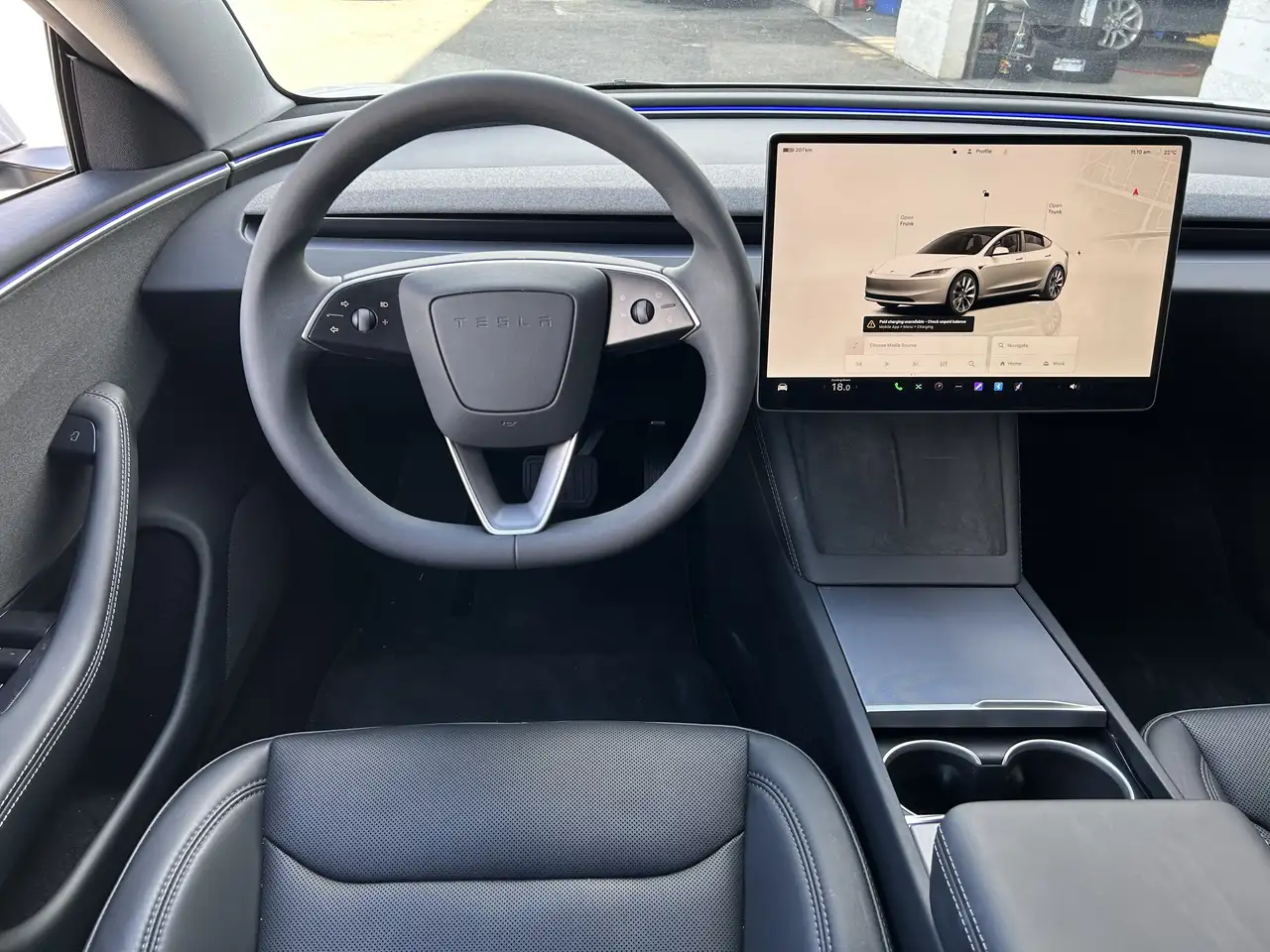 Tesla Model 3 снимка Tesla Model 3