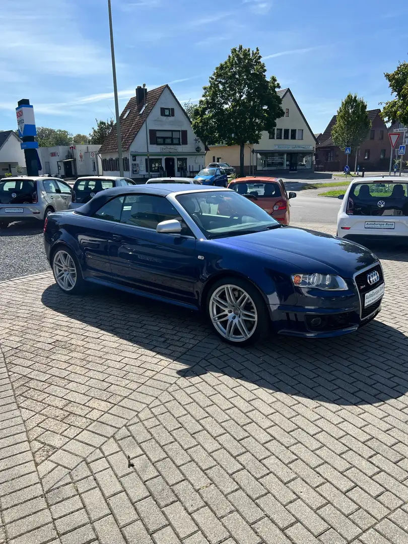 Audi RS4 4.2 FSI quattro Modrá - 1