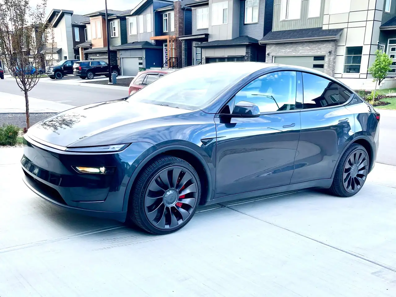 Tesla Model Y fotografie Tesla Model Y