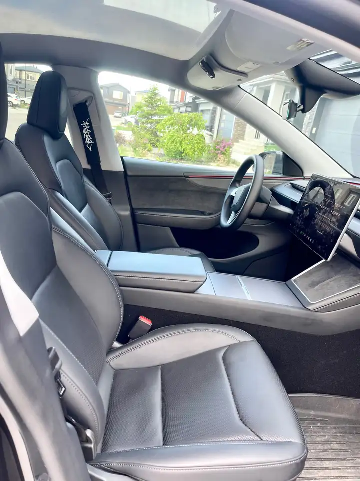 Tesla Model Y fotografie Tesla Model Y