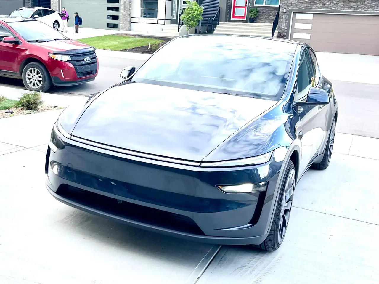 Tesla Model Y fotografie Tesla Model Y