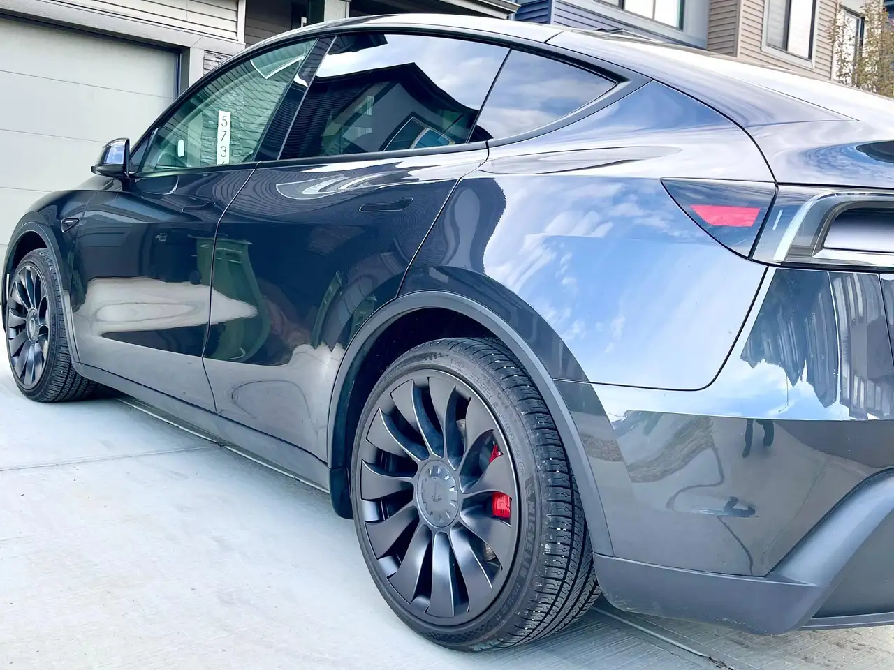 Tesla Model Y fotografie Tesla Model Y