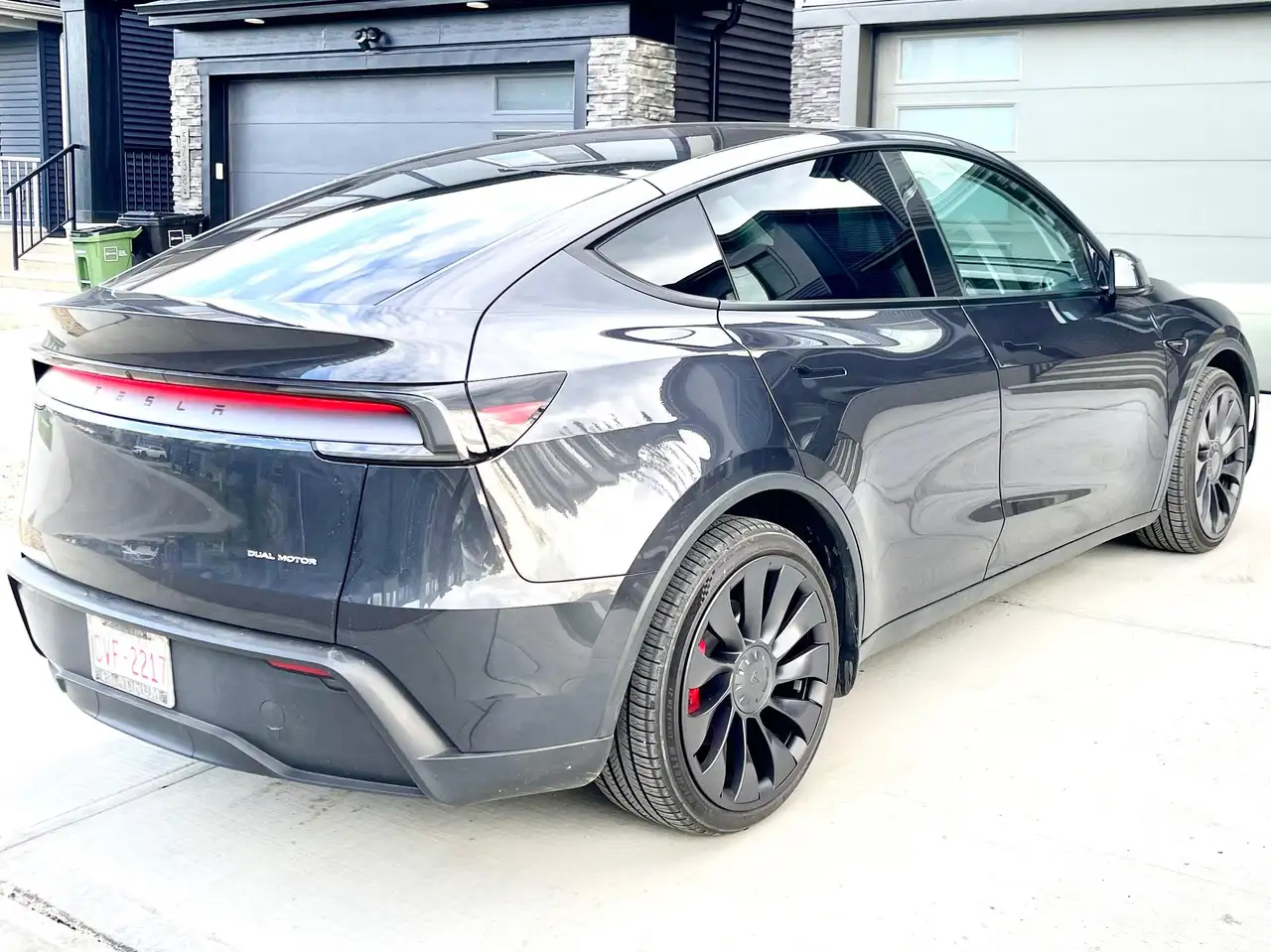 Tesla Model Y fotografie Tesla Model Y