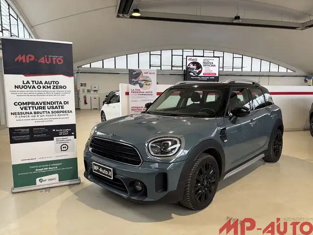 MINI Cooper Countryman Cooper AUTOMATICA Essential