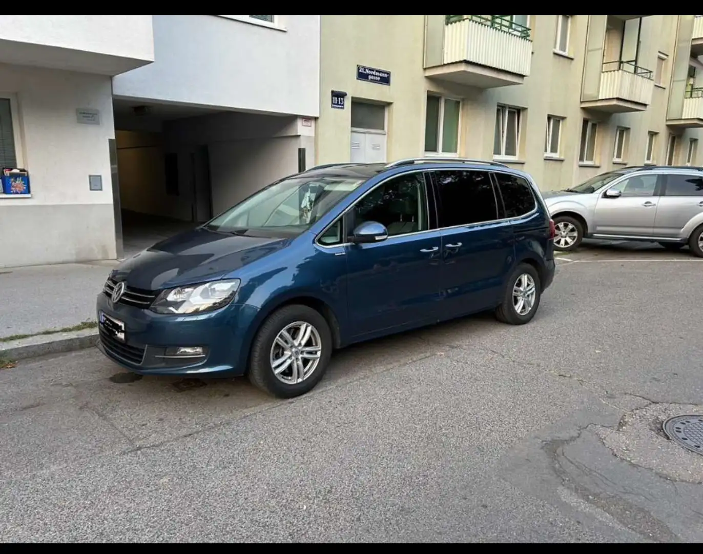 Volkswagen Sharan Highline BMT 2,0 TDI DSG - 2