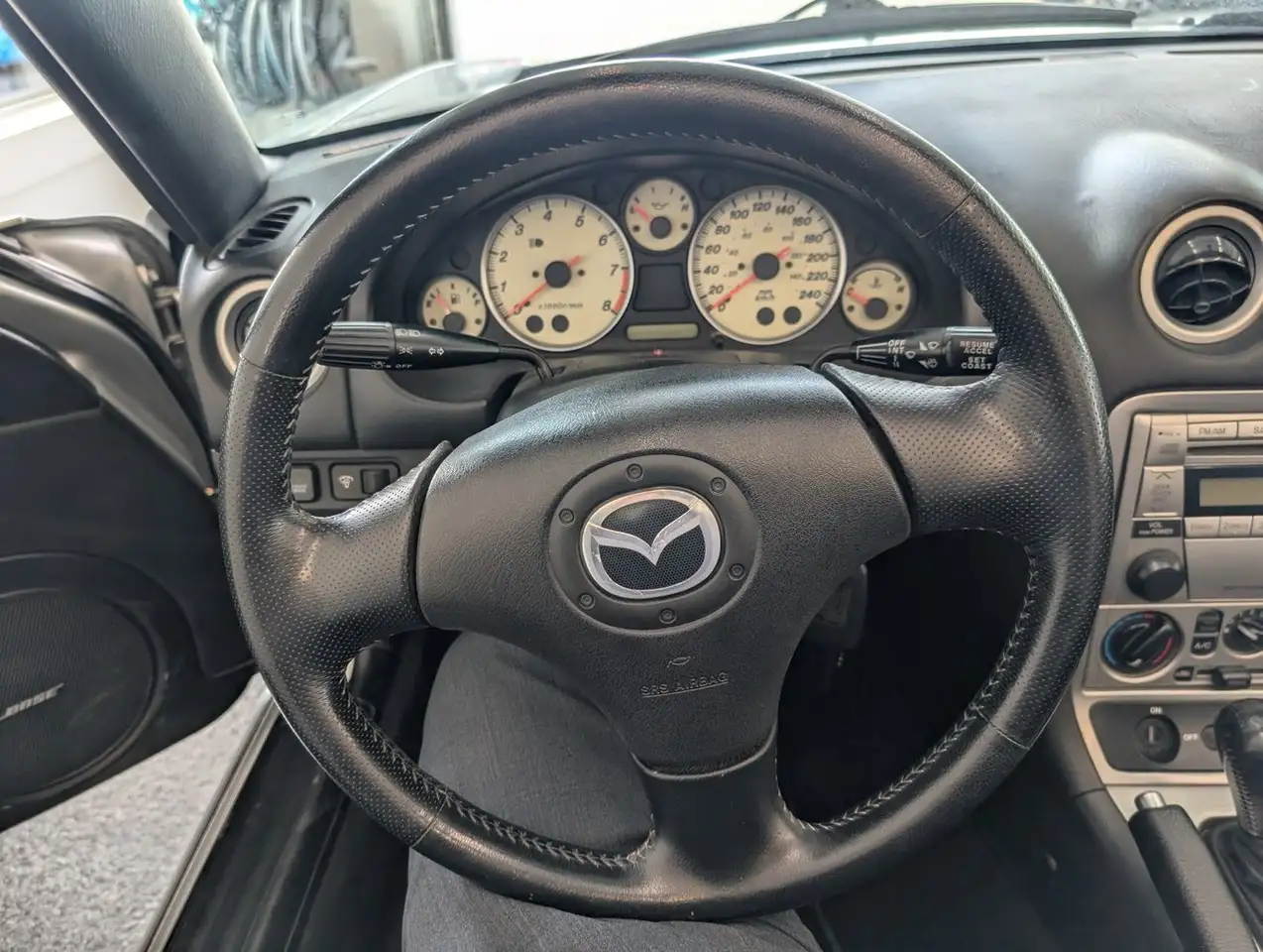 Mazda MX-5 Miata photo Mazda MX-5 Miata