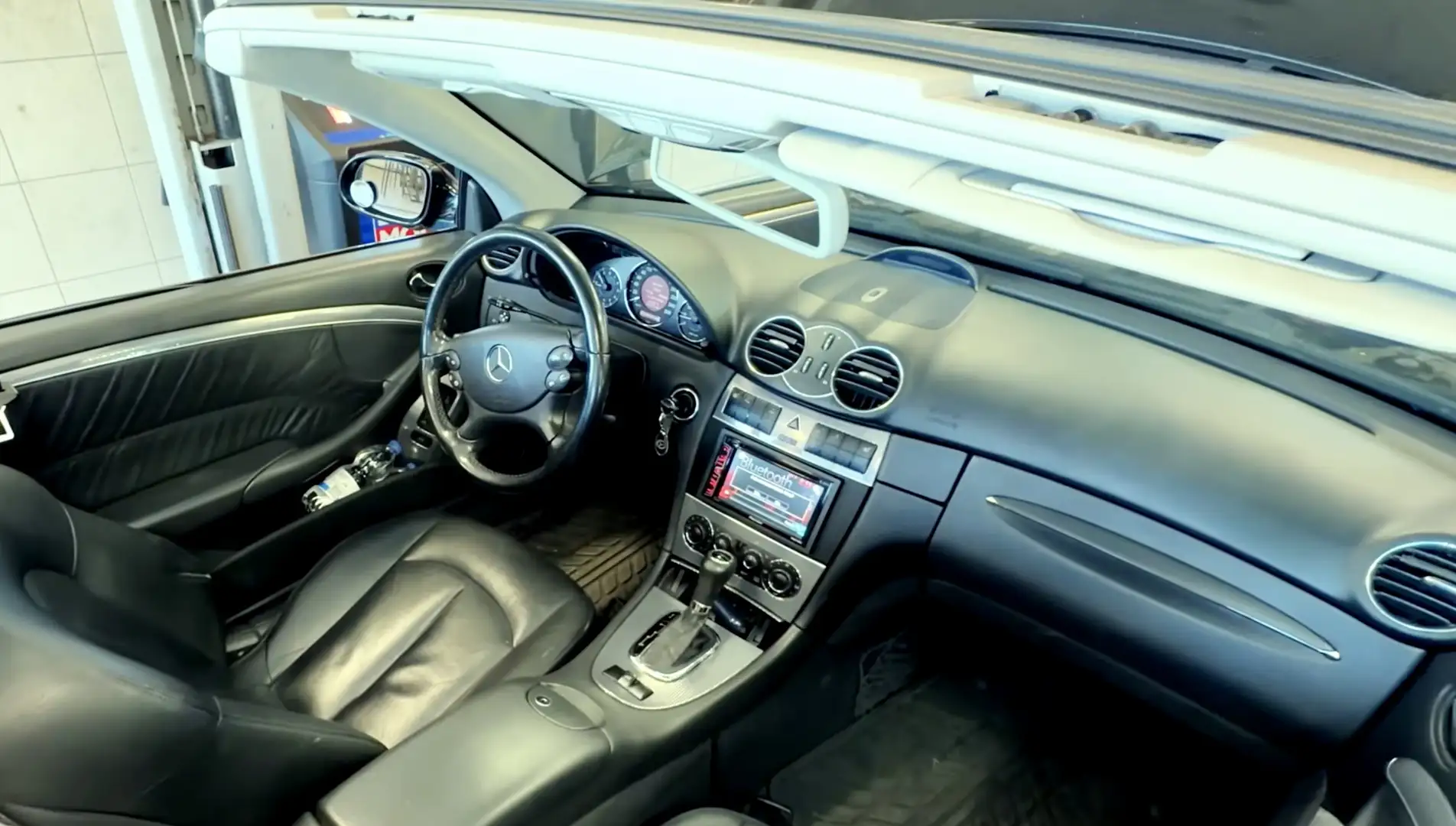 Mercedes-Benz CLK 200 CLK 200 Kompressor Cabrio Avantgarde Aut. Leder Schwarz - 2