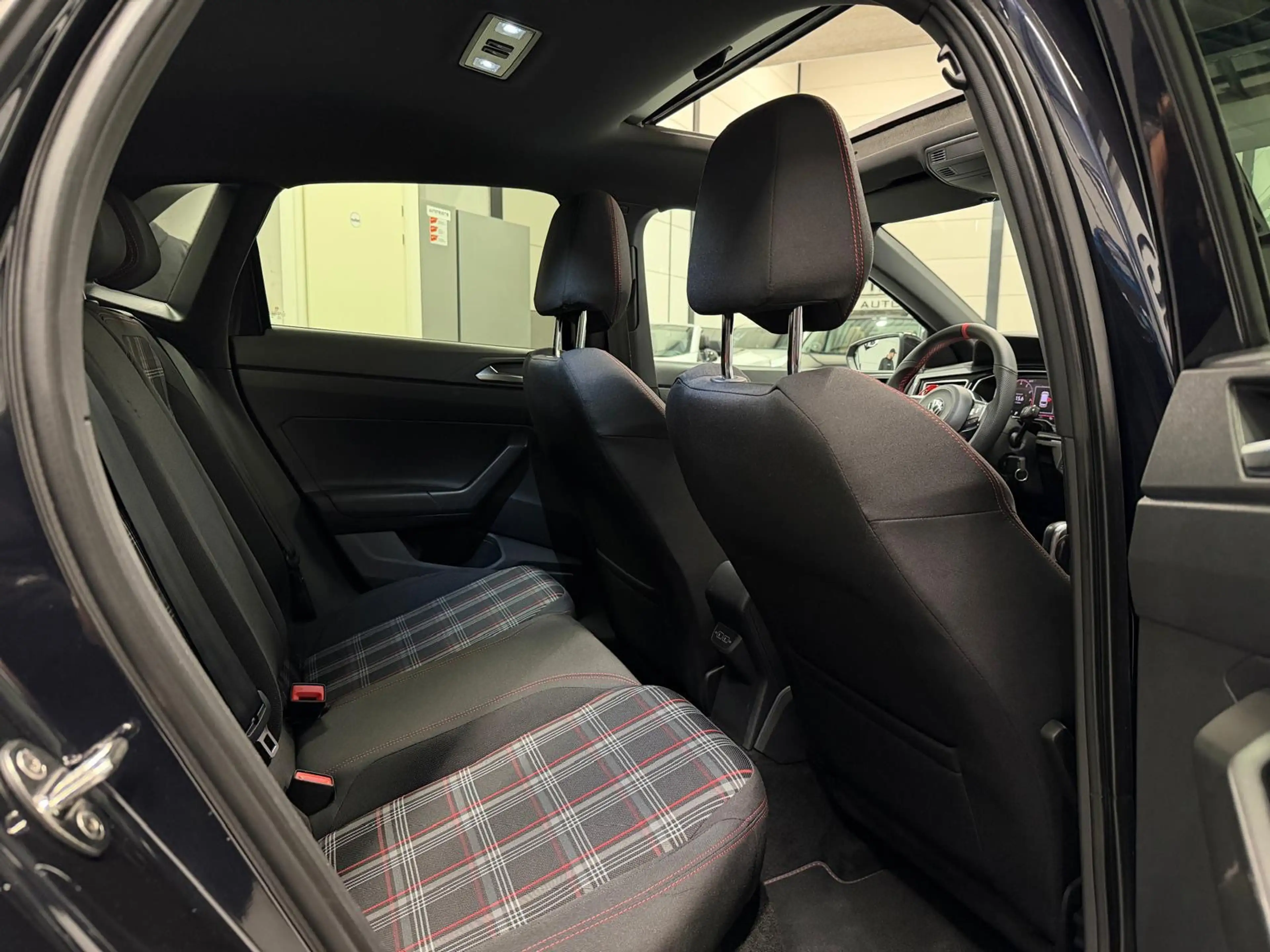 Volkswagen Polo GTI 2.0 TSI GTI|Pano|Virtual|Beats|Camera| — photo 14