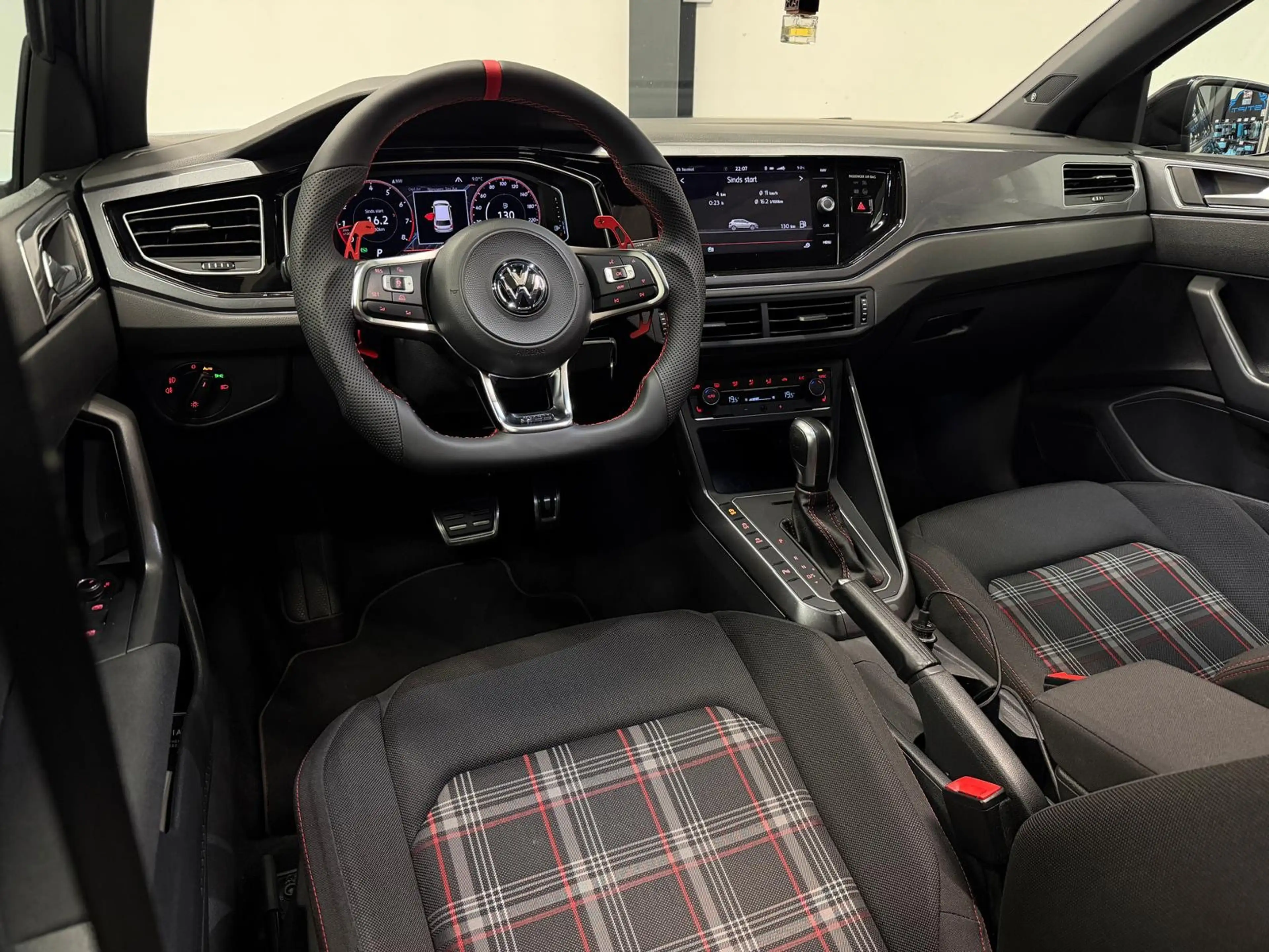 Volkswagen Polo GTI 2.0 TSI GTI|Pano|Virtual|Beats|Camera| — photo 2