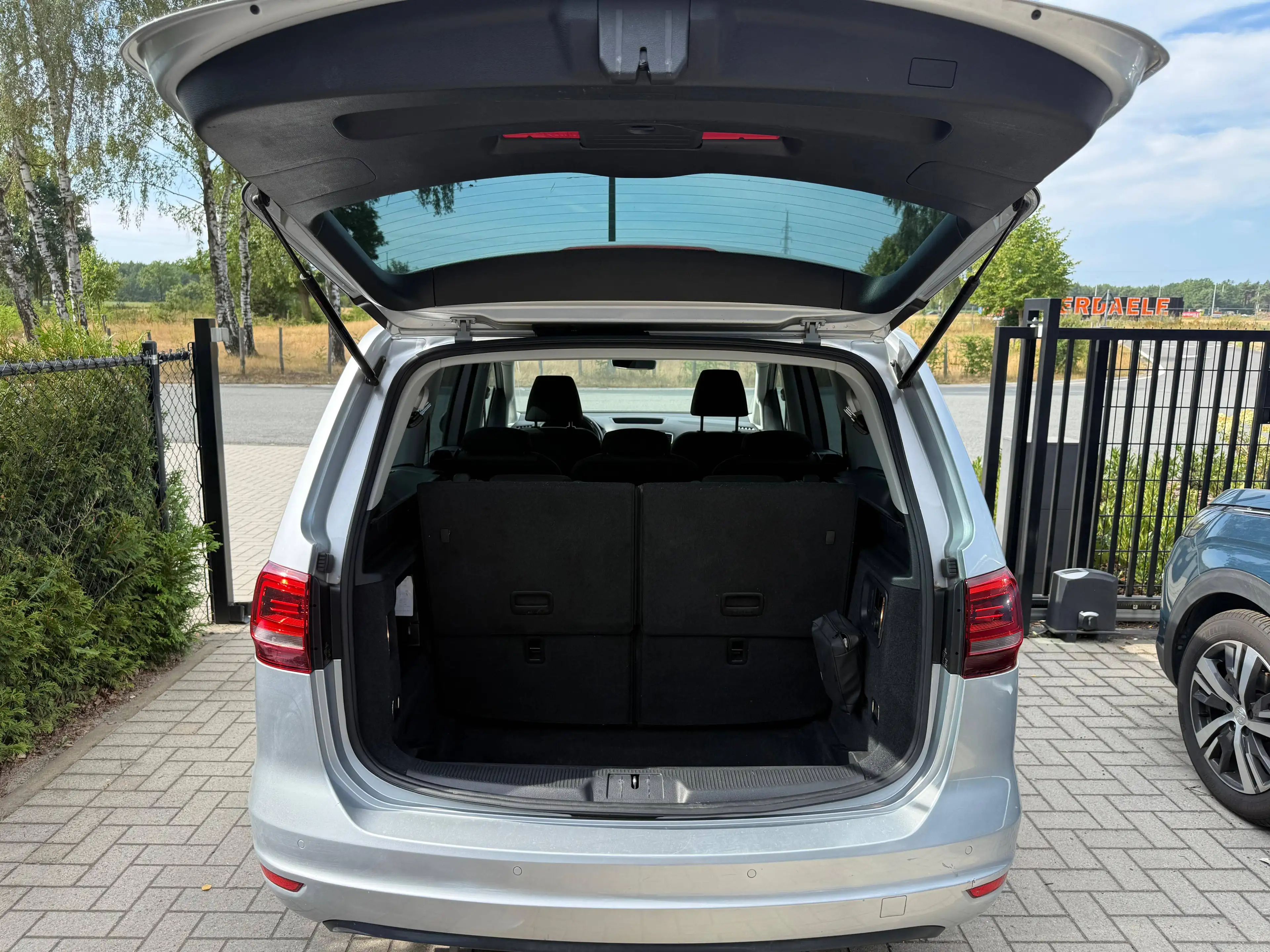 Volkswagen Sharan TDi / 2.0 Diesel / 7-zitplaatsen / euro 6b / 12 mnd Waarborg — photo 8