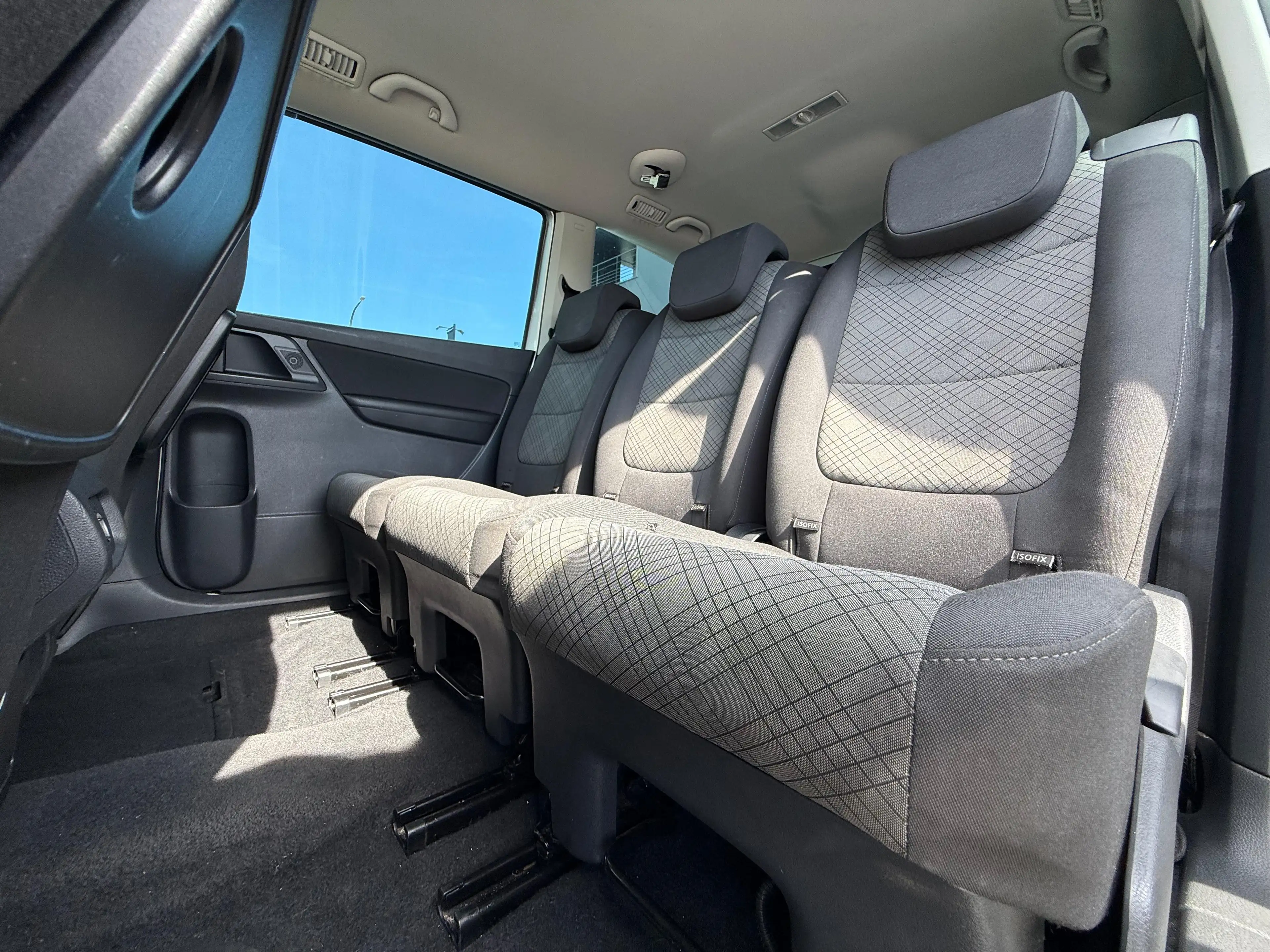 Volkswagen Sharan TDi / 2.0 Diesel / 7-zitplaatsen / euro 6b / 12 mnd Waarborg — photo 21