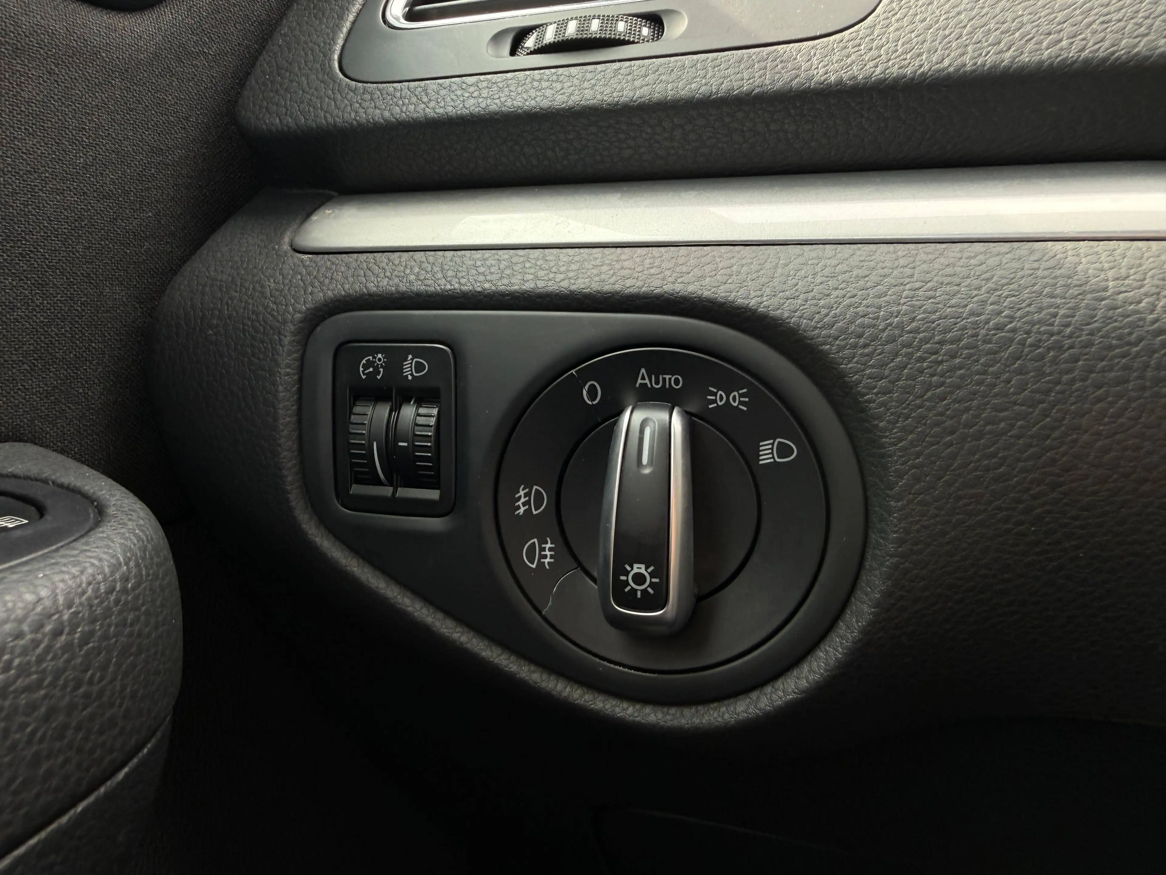 Volkswagen Sharan TDi / 2.0 Diesel / 7-zitplaatsen / euro 6b / 12 mnd Waarborg — photo 30